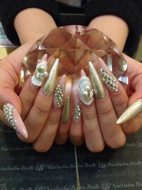 大きな3Dのお花ネイル