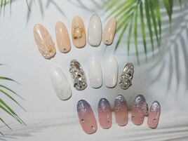 ８月定額　7500円（税込8250円）