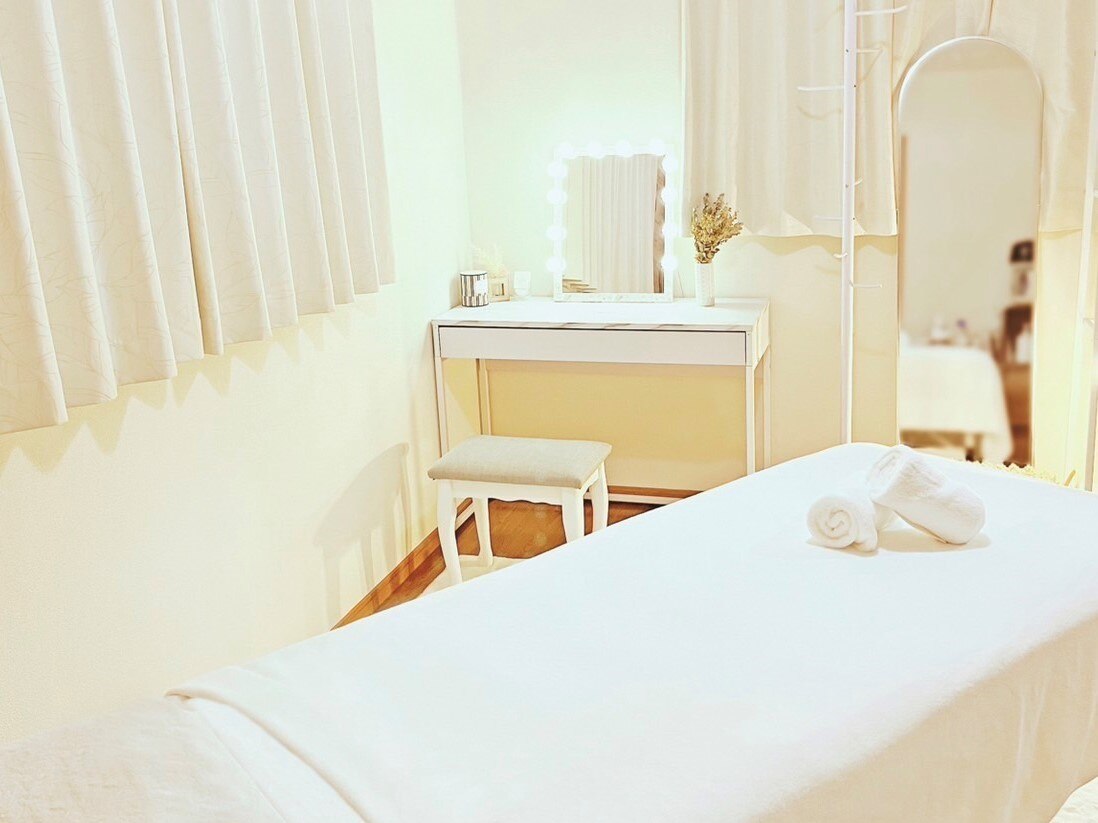 Angelica様専用ページ☆ ホワイト27 新品 Bibiy ANGELICA SWEATSHIRT