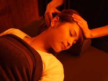 夢咲サロン 佐賀南バイ店の写真/【疲れを徹底解消】眼精疲労/首肩こり/頭痛などのお悩みを改善◎頭のコリをほぐし、自律神経を整えます！