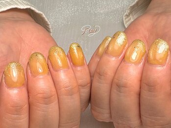 大人可愛いミモザカラーネイル