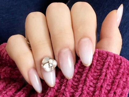 Searlin Nail 新宿店【長さだし・持ち込み・マグネット】の写真