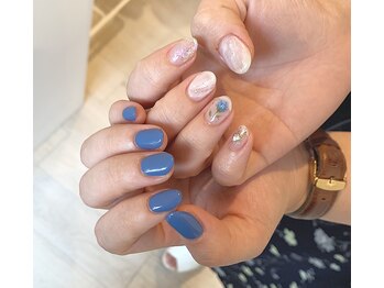 ネイルズ ララ(nails Lala)/アシメネイル。