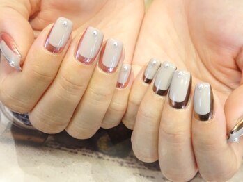 キャミ ネイル(CAMMY NAIL)/変形ミラーネイル