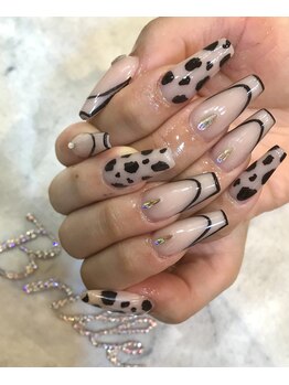 エスフィーネイルサロン ブリーユ(Esfy nailsalon Brille)/オシャレデザイン