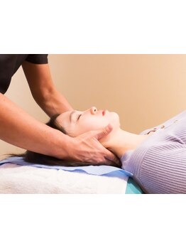 首・肩のつらさを改善したい