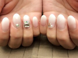 ホワイトグラデ×Vカット