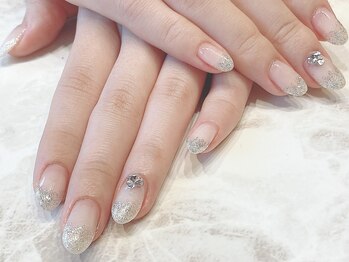 ブレスネイル(brace Nail)/シルバーラメグラデーション
