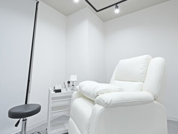 ネイルケアも完全個室!