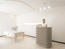 フェイススタンド(FACE STAND)の雰囲気（清潔感のある、プライベート空間を大切にした店内♪）