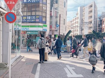 月 自由が丘(tsuki)/《自由が丘駅からの行き方》3