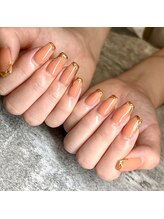 ダリア(Dahlia)/先端ミラーネイル