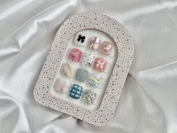 ティエルジェー(Tielle J)の写真/足元もばっちりこだわりたい方必見◎季節を問わずフットネイルを楽しんで！魅せたくなる素足に♪