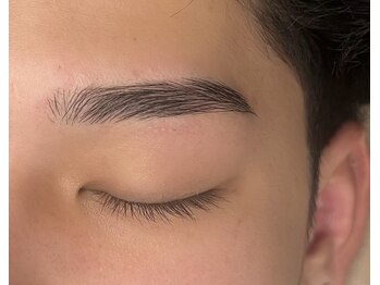 ユニルーム(uni room)の写真/眉サロンデビュー大歓迎★似合わせアイブロウ！丁寧なカウンセリングで安心◎なりたい眉をご相談下さい