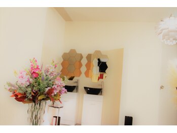 アイラッシュサロン シロ 千葉店(She-rau)/ボリュームラッシュ・千葉駅2分