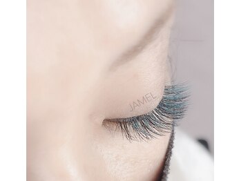 ジャメル(JAMEL)/シアンとブラックをMIX