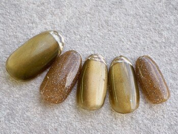 くすみグリーンのマグネット