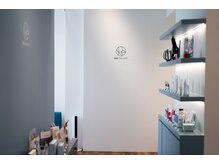 アールイーサロン 表参道店(RESALON)の雰囲気(ホームケア商品もご用意ございます)