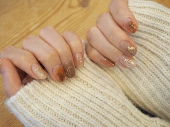 タクミ カルム TAKUMI CALME/ニットとネイル