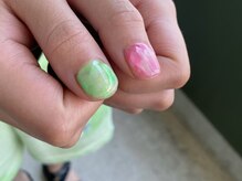 アールネイル(r.nail)/pink×green。
