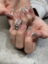 エム(em)/ラメグラデーションonフレンチ