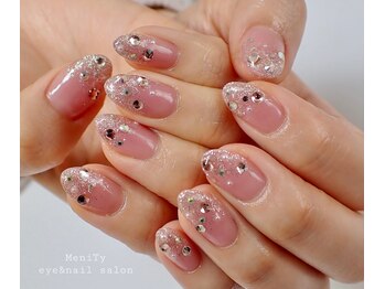 メニティ(MeniTy)/ビジューネイル