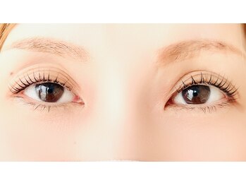 クリア アイラッシーズ アンド ネイルサロン シャイン(CLEAR & SHINE)/まつ毛パーマ　ペッタ1