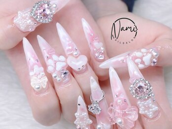 ナミネイルサロン(Nami Nail Salon)の写真/持ち込みデザインOK☆こだわりのパーツ/1000種類以上カラー/キラキラ可愛いパ-ツを幅広く豊富にご用意◎