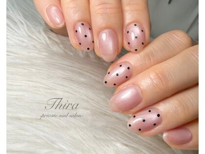 ティーラ(Thira)の写真