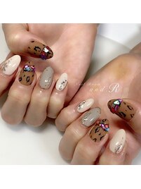 お洒落ネイルもお任せ！