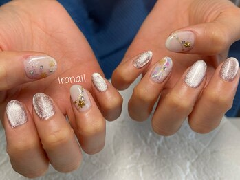 イロ ネイルサロン(iro)/オーロラ結晶ネイル