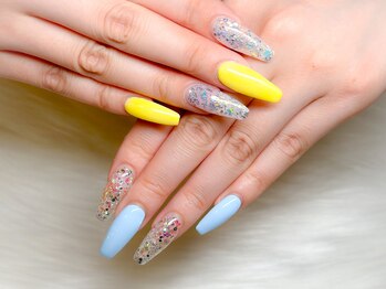 ルアナ(Luana.)/パステルきらきらネイル