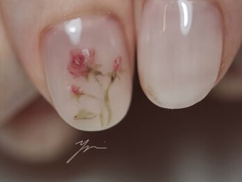 ネイルズ バイ ユイ 外苑前(Nails by Yui)の写真/【上品で繊細な手描きアートを求めている方】お待ちしてます♪
