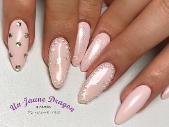 アン ジョーヌドラゴ/ピンク☆パステルネイル