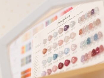 アミ(Ami)の写真/好きなデザインで爪の可愛さ美しさを徹底追及しましょう！カラーは勿論、パーツも豊富にご用意♪