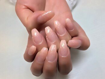 ココロバ ネイルアンドビューティーサロン(COCOLOBA)/ピーチピンクホロラメグラデ