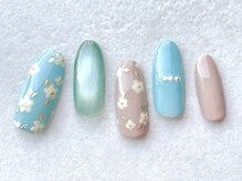 ターラ(Tara)/小花柄ネイル