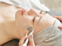 ルブランプラス(Le Blanc +)/【プラピール】1剤目を塗布