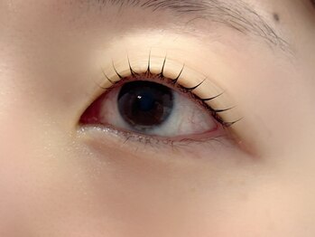 アイアム(I AM)/まぶたを避けて魅せる