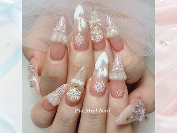 ピオミエルネイル 新宿(pio miel nail)/クリアピンク×雪の結晶ネイル