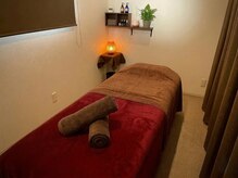 りらくすの雰囲気（アロマトリートメントルーム♪ゆったりとおくつろぎ下さい）