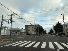 ヨサパーク ポノ 白石店(YOSA PARK Pono)/まっすぐ進むと右側にあります