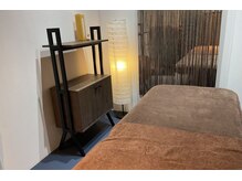 アグレアーブルの雰囲気(和モダンをテーマにした、落ち着いた雰囲気のサロンです。)