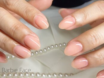 バービーフェイス 恵比寿(Barbie Face)/コーラルピンクネイル