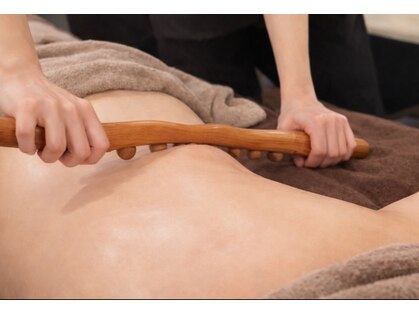 モミン(MOMI.N)の写真