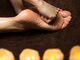 リラクゼーションサロンKIKIKO【足つぼ/もみほぐし/アロマリンパ/よもぎ蒸し】の写真/【アピタ東徒歩2分】足の甲/土踏まず/ふくらはぎ/膝周りも念入りケア◎リラクゼーション効果抜群な足湯付♪