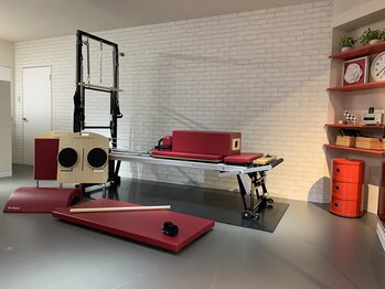 ピラティス ダンス スタジオ ヴォーテ(PILATES DANCE STUDIO BEAUTE)/リフォーマーV2MAX
