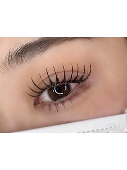 ボリュームのある目元にしたい