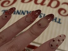 シー(She)/赤×ラメグラデーション