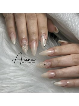 オーラネイル(Aura Nail)/ちゅるん白ネイル